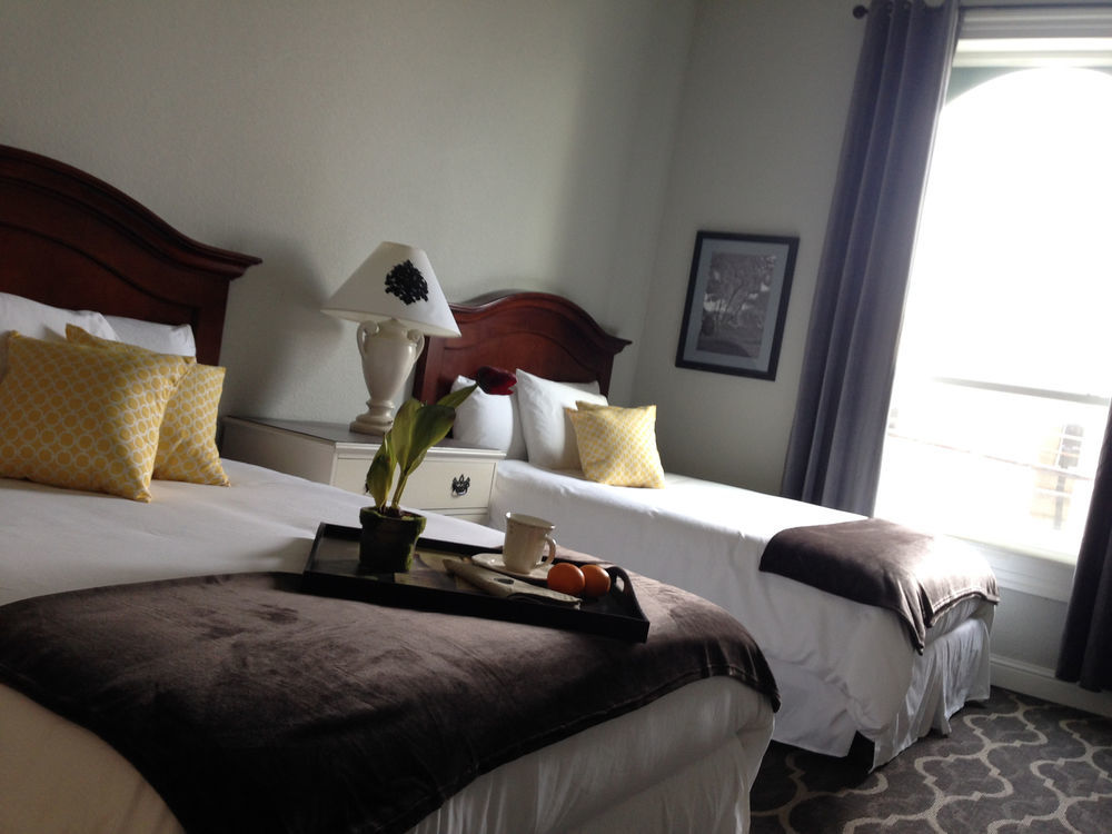 The Dilworth Inn Gonzales Ngoại thất bức ảnh