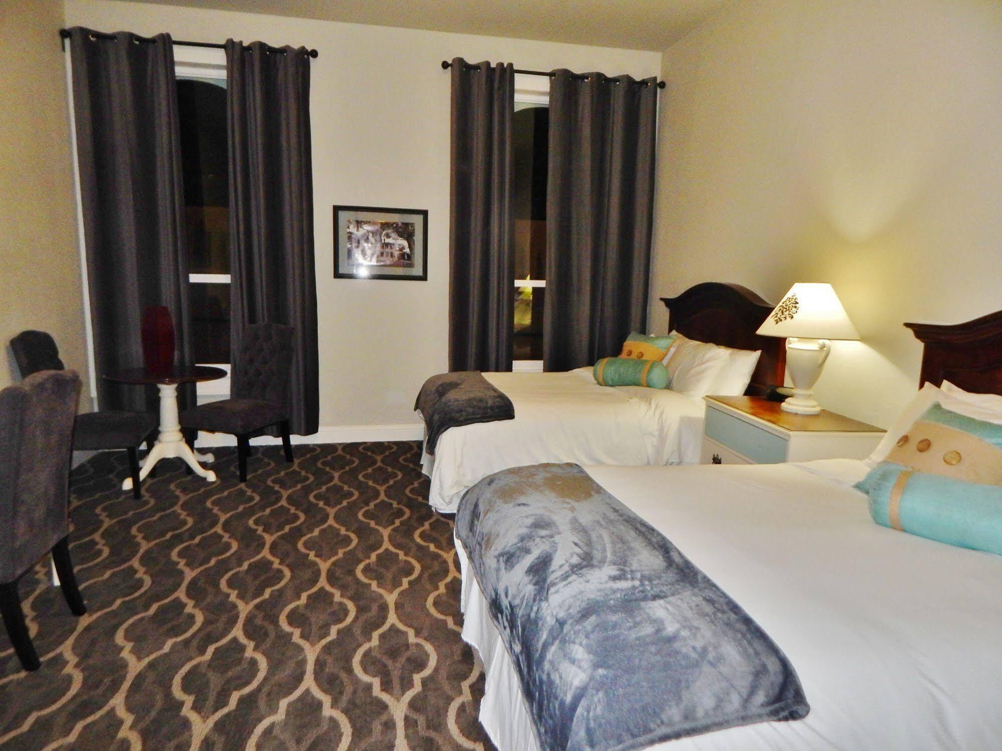 The Dilworth Inn Gonzales Ngoại thất bức ảnh