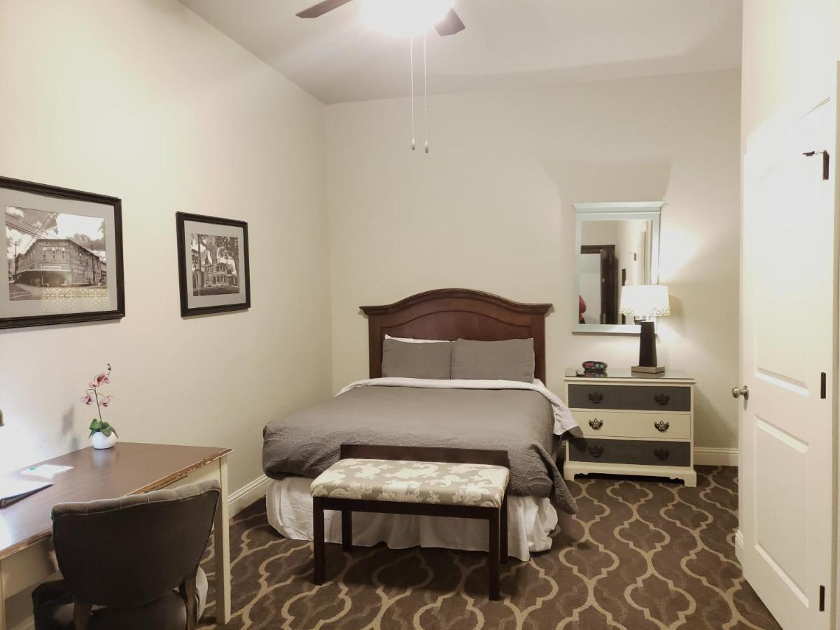 The Dilworth Inn Gonzales Ngoại thất bức ảnh